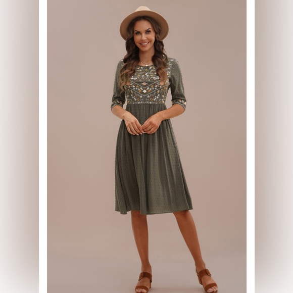Petallush Dresses & Skirts - NWT Petallush Olive Floral Embroidery Half Sleeve Swiss Dots Cotton Midi Dress L